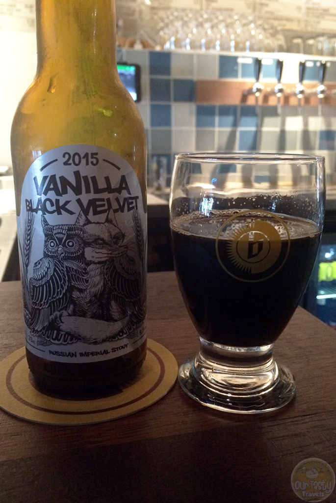 21-Aug-2015: Vanilla Black Velvet (2015) by Cervesa Guineu and La Quince from Toroella, near Barcelona, Spain. Russian Imperial Stout with a great vanilla aroma and flavor. Even a little bitter. Thick, almost syrupy. Delicious! #ottbeerdiary