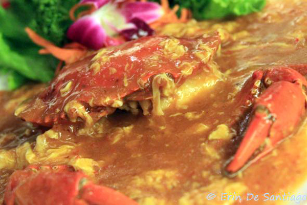 Singapore Chili Crab from restaurant in Taipei, Taiwan  http://ourtastytravels.com/blog/southeast-asian-cuisine-singapore-chilli-crab/ #ourtastytravels