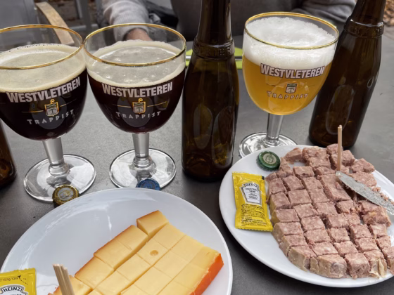 Portie Paterskaas, a nice sized slice of the cheese made by the monks, and the Portie Abdijpaté which is a similarly sized slice of the monastery's own pâté