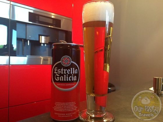 19-May-2015 : Estrella Galicia by Hijos de Rivera. Pretty basic lager, but not bad for a basic lager. #ottbeerdiary