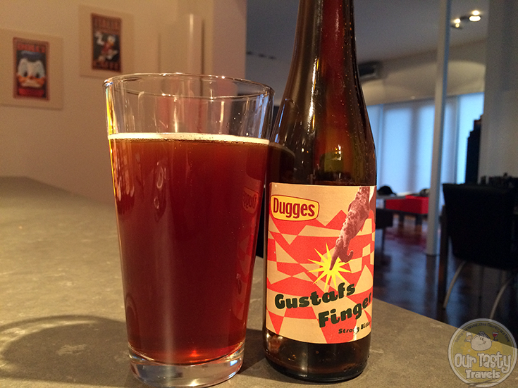 11-Jan-2015 : Gustafs Finger by Dugges Ale- & Porterbryggeri AB. A pick-up from Hopduvel in Ghent. An enjoyable Strong Bitter. Smells a little sweet. On tasting, minimal sweetness, some bitter, with a sour finish. Pretty good! #ottbeerdiary