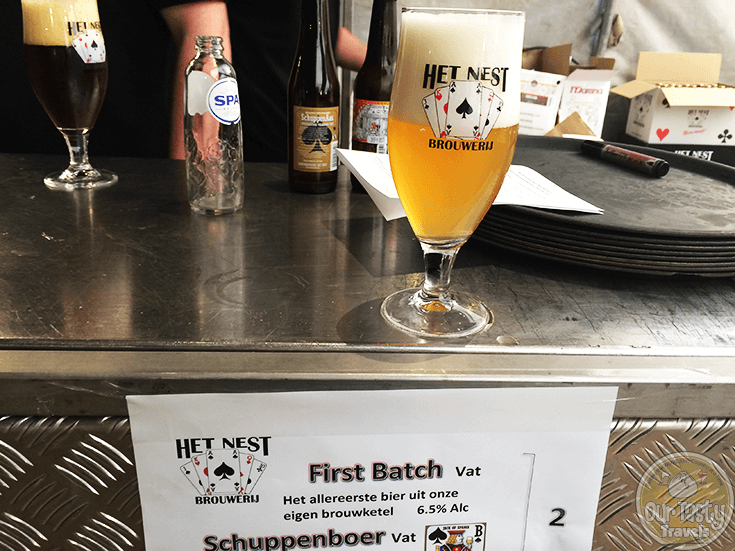 24-Oct-2015: Het Nest's First Batch by brouwerij Het Nest. Served at the mini-beer festival held in honor of the brewery's grand opening. A Saison, brewed as the first batch in the new facility. Very good. #ottbeerdiary