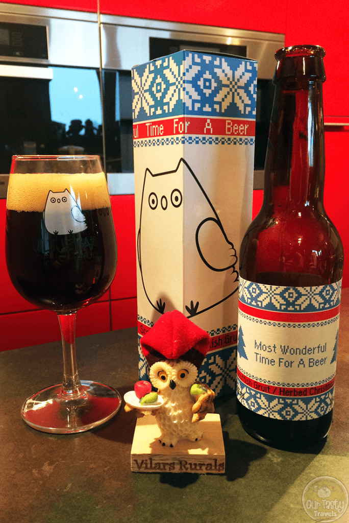 25-Dec-2015: It's the Most Wonderful Time For a Beer by Het Uiltje. A 10% Scottish Gruit. A very nice, spicy, rich beer. Aroma of black liquorice. Very thick. A most wonderful beer for a most wonderful time. And be sure to read the bottle notes for the sardonic story behind the name. #ottbeerdiary
