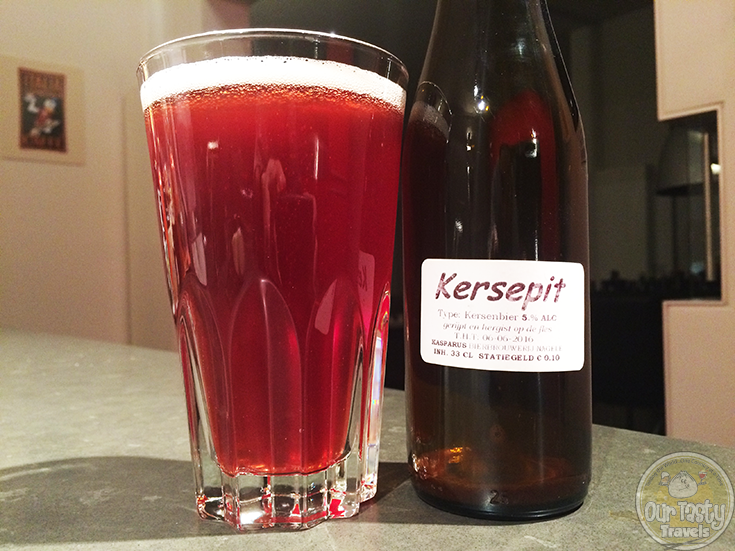 24-Feb-2015 : Kersepit by Kasparus Bierbrouwerij. Last beer from my birthday 12-pack of Dutch beers. A cherry beer. 5% ABV. A semi-decent sour base. The fruit seems to be more of a syrup than real fruit to me, but not overly sweet. Drinkable. #ottbeerdiary
