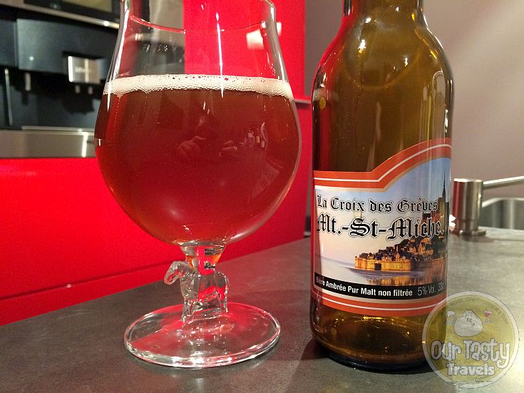 17-May-2015 : La Croix des Greves Ambrée by Brasserie de la Baie. From Mount-Saint-Michel in France. A little bitter. A little bit of malty sweetness. Not overpowering. Decent. Heavily carbonated at first. #ottbeerdiary