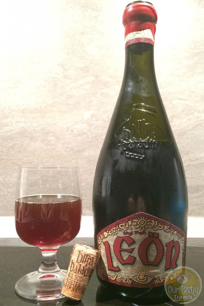 23-Jun-2015 : Leön by Birra Baladin. A little sweet for my taste. Expected maybe a little sour, but it didn't come. So...not a sour beer. More like a Bock. #ottbeerdiary #blogville