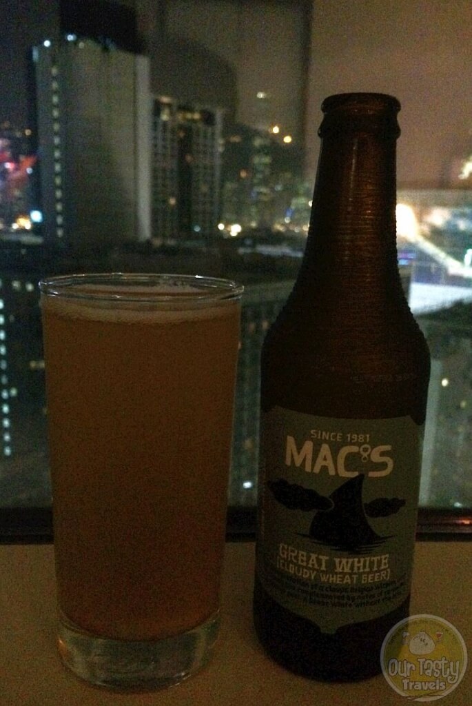 04-Nov-2015: Mac's Great White [Cloudy Wheat Beer] by Mac's Brewery of Wellington, New Zealand. Found this beer at the 7-11, wasn't expecting a NZ beer in a Hong Kong 7-11. And it's good! Decent flavor, some drying aftertaste. I like it! #ottbeerdiary