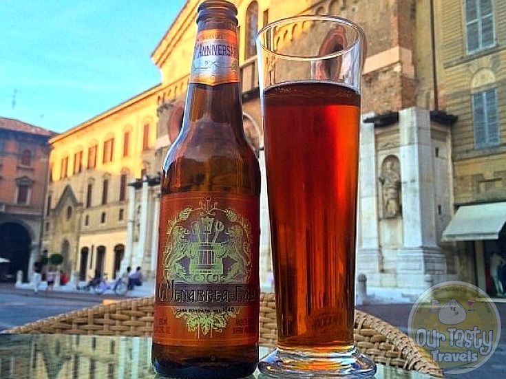 25-Jun-2015 : Birra del 150° Anniversario Ambrata by G. Menabrea & Figli. A wee bit sweet. But drinkable, especially while sitting on a sunny piazza. #ottbeerdiary #blogville