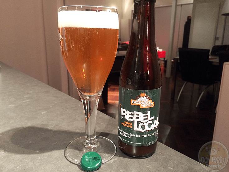 04-Jan-2016: Rebel Local IPA by Brouwers Verzet. Nice bitterness. Slightly malty. Moderate grapefruit aroma and flavor. Not a bad IPA at all. 8.5% ABV. #ottbeerdiary