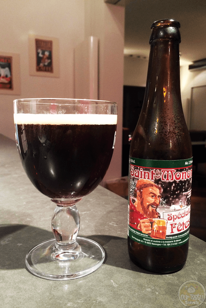 17-Dec-2015: Spéciale Fêtes by Brasserie Saint-Monon. A 7.5% Winter Warmer. Dark and fruity. A bit sweet. Some spices. Only 7.5%, but seems like the alcohol carries this one a little. #ottbeerdiary #ottadvent15