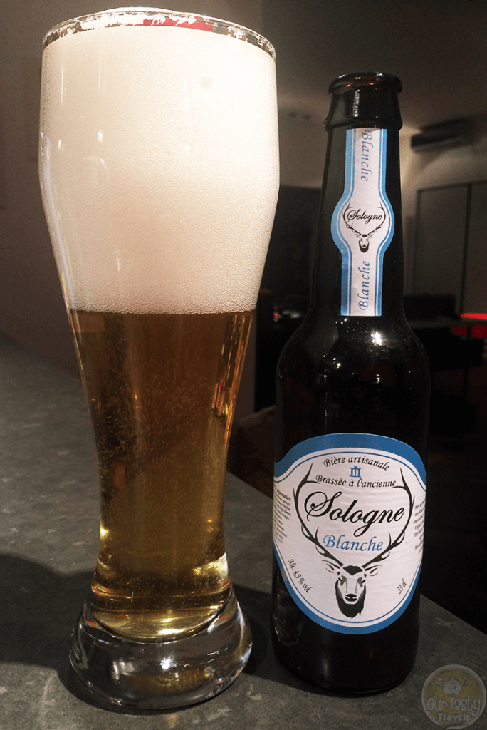 07-Jan-2016: Sologne Blanche by Chambord Gastronomie. A 4.9% ABV witbier purchased at Château de Chambord. Some bitter. Hints of lemon in the wheat. A bit watery though. #ottbeerdiary