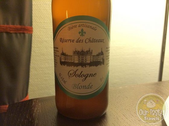 15-May-2015 : Sologne Blonde by Chambord Gastronomie. Up front bitterness and a hint of fruit. Seems like it will be quite good. But slightly lacking behind it to carry it the rest of the way. #ottbeerdiary