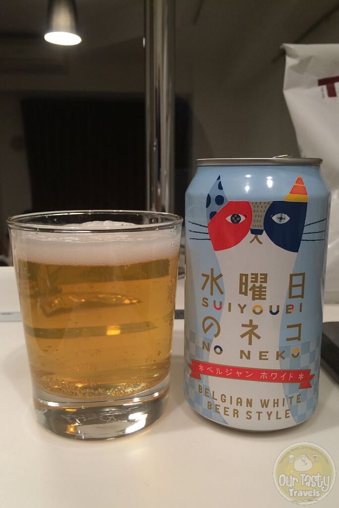 07-Nov-2015: Suiyoubi no Neko by Yo-Ho Brewing Company. A Belgian White bee style. Decent fruit and a residual bitterness. A fitting end to the day, after a full day of flying and sitting at airports. #ottbeerdiary