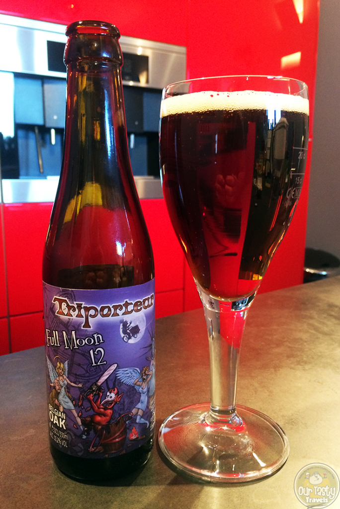 27-Jul-2015 : Triporteur Full Moon 12 by BOMBrewery. Very nice aroma. Fruit and barrel. A little alcoholic on the flavor the only real downside. #ottbeerdiary